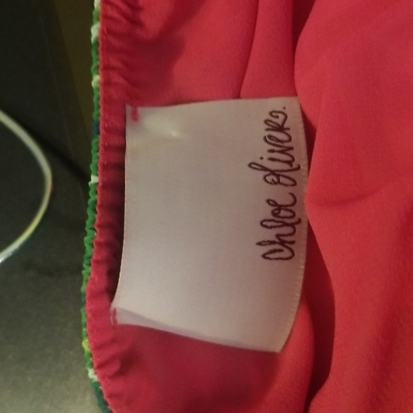 CHLOE OLIVER PINK & GREEN TROPICAL PRINT SHORT ROMPER - Picture 10 of 10